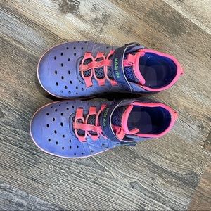 Stride Rite Made2Play Phibian Water Shoes